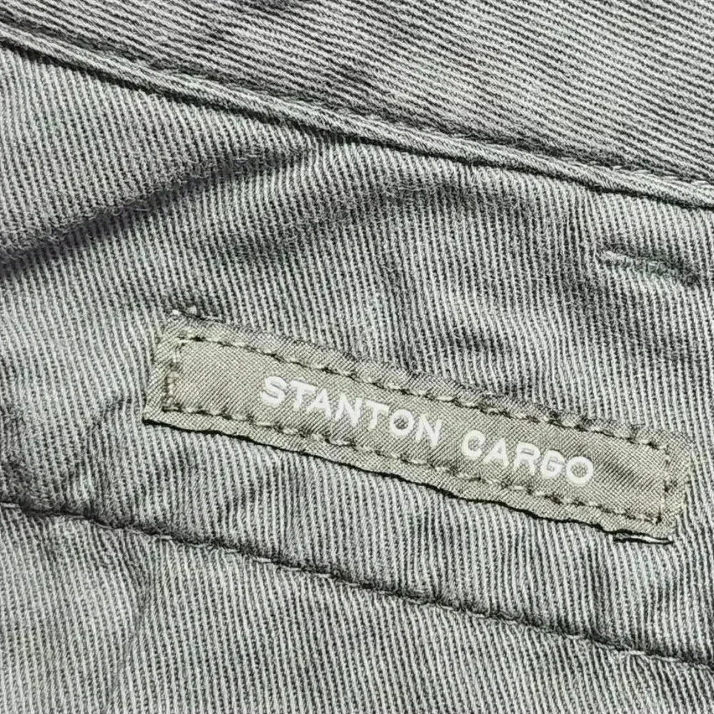 J. Crew Stanton Cargo Men's Shorts Size 35x10 Army Green